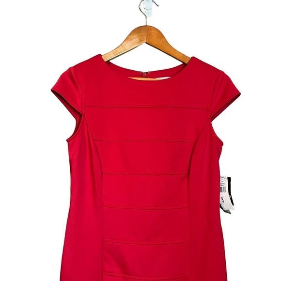 NWT! Studio one red short sleeve dress. Size 8 - Picture 2 of 9